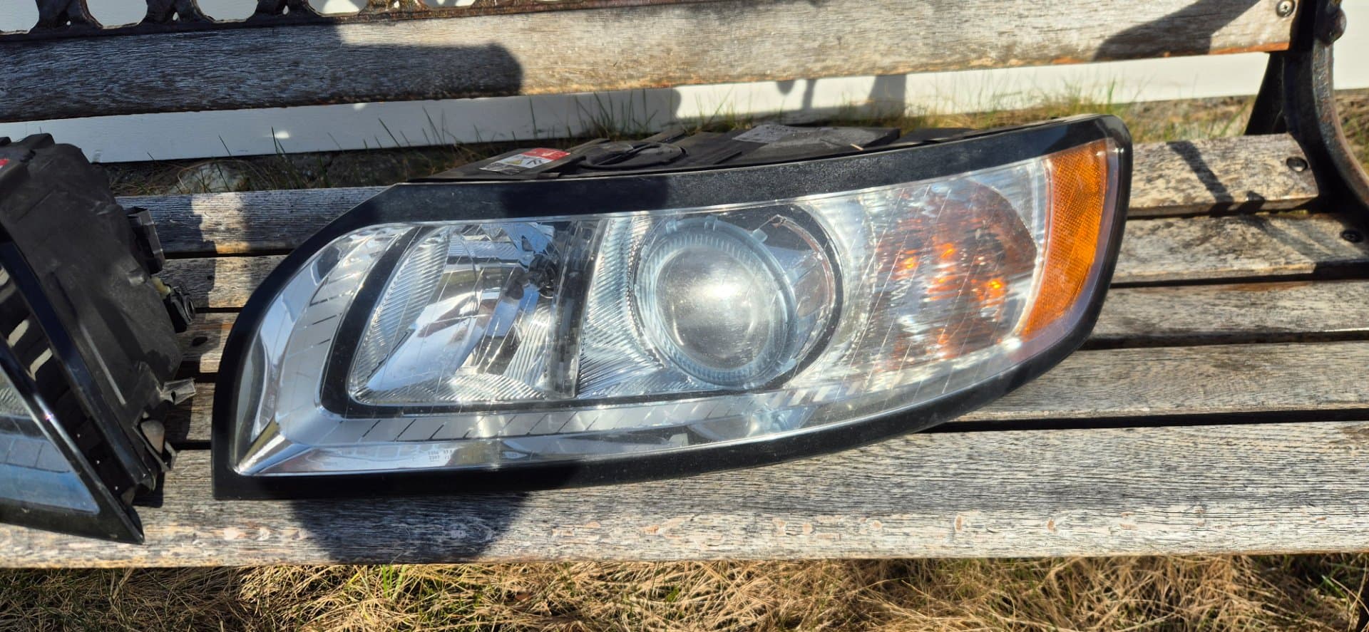 Volvo V50 - Frontlykt venstre