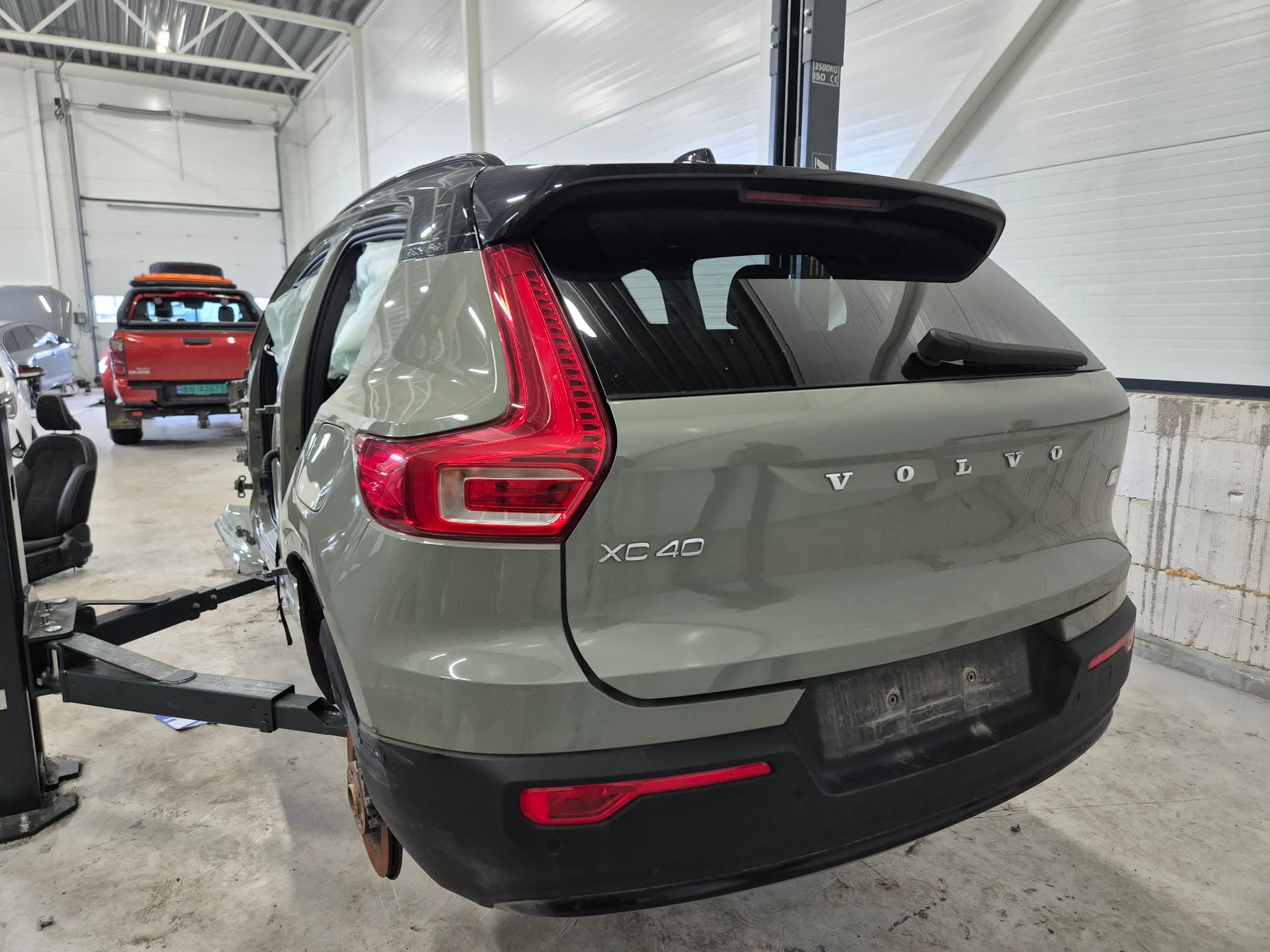 VOLVO XC40 - Bremsecaliper venstre foran