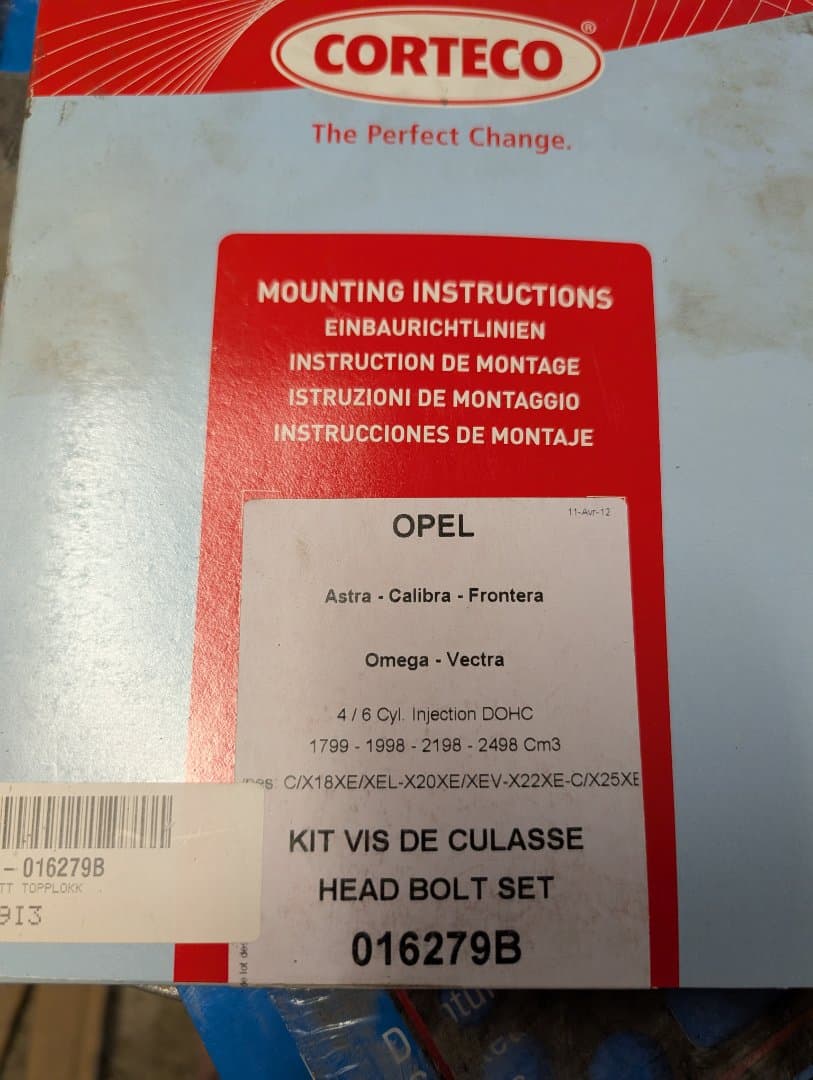 Topplokksbolter til Opel Omega